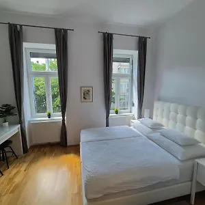 Sweet Dreams Wien